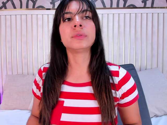 Alice-Leyton live cam on BongaCams
