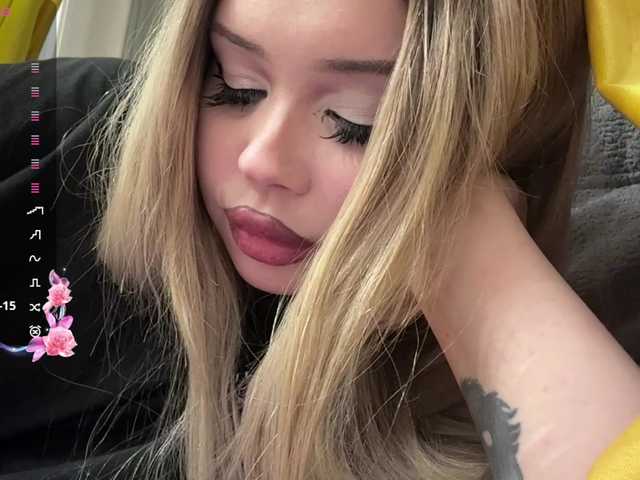 miacusy live cam on BongaCams
