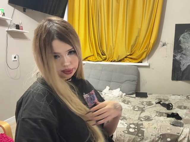 miacusy live cam preview