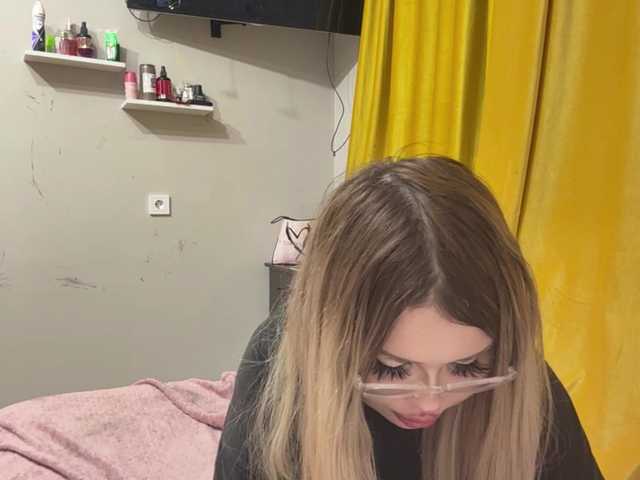 miacusy live cam on BongaCams