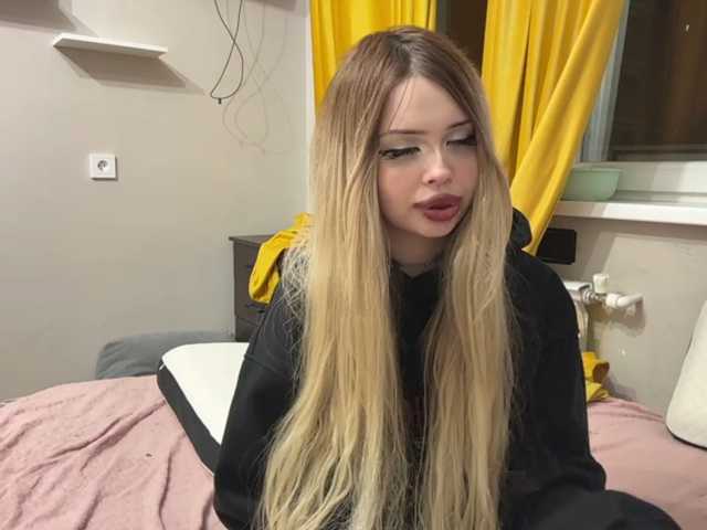 miacusy live cam on BongaCams