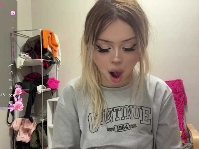 miacusy live cam on BongaCams