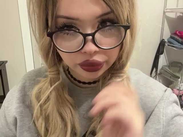 miacusy live cam on BongaCams