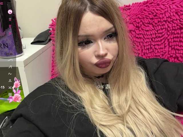miacusy live cam on BongaCams
