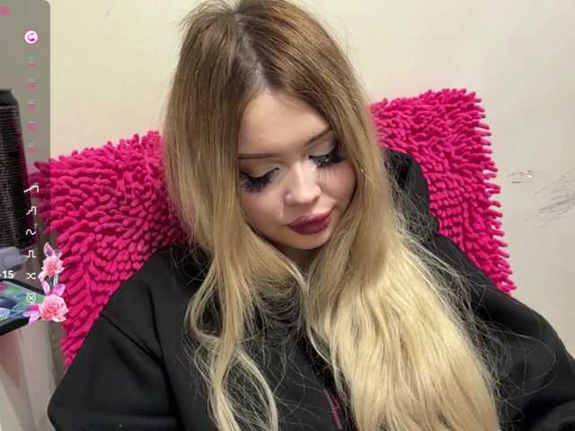 miacusy live cam on BongaCams
