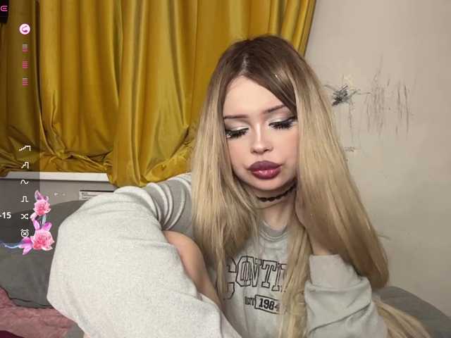 miacusy live cam on BongaCams