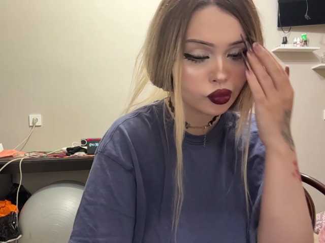 miacusy, en vivo ahora en BongaCams