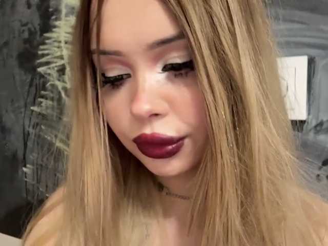 miacusy live cam on BongaCams