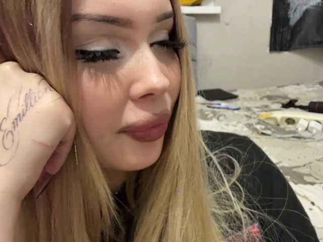 miacusy live cam on BongaCams