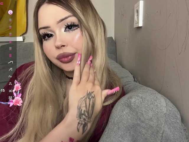miacusy live cam on BongaCams