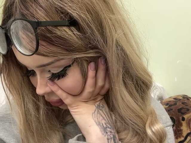 miacusy live cam on BongaCams