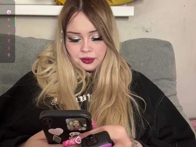 miacusy live cam on BongaCams