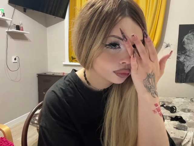 miacusy live cam preview