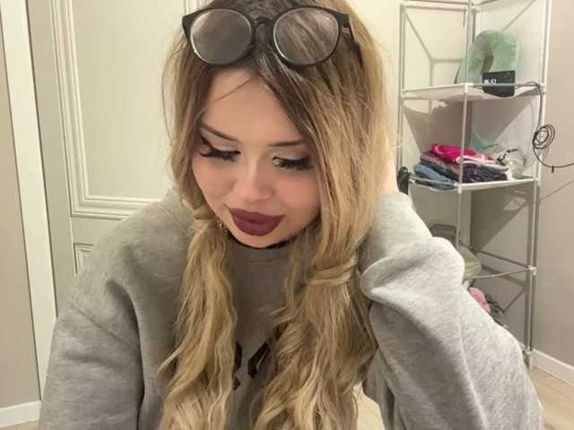 miacusy live cam on BongaCams