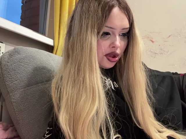 miacusy live cam on BongaCams