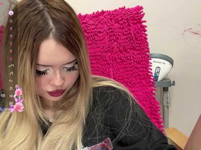 miacusy live cam on BongaCams