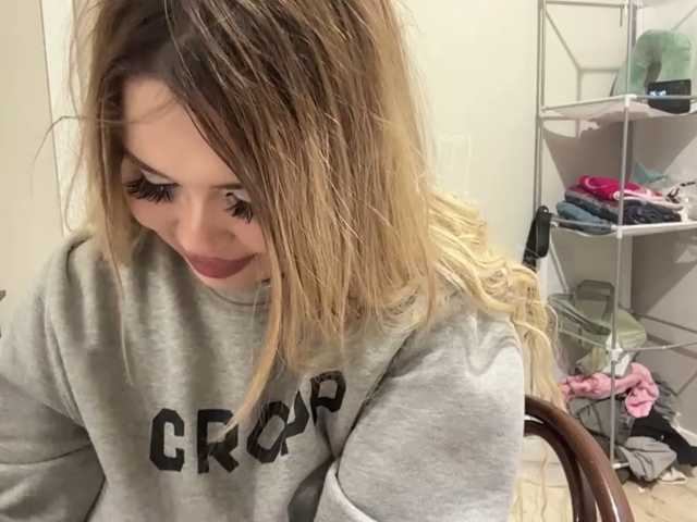 miacusy live cam on BongaCams