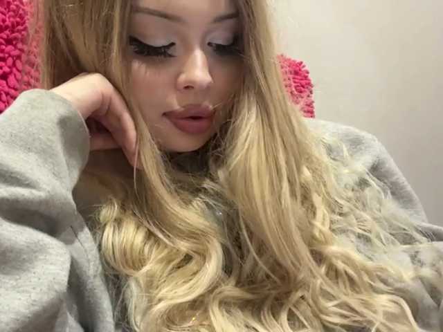 miacusy live cam on BongaCams