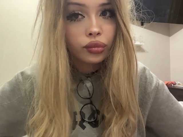 miacusy live cam on BongaCams