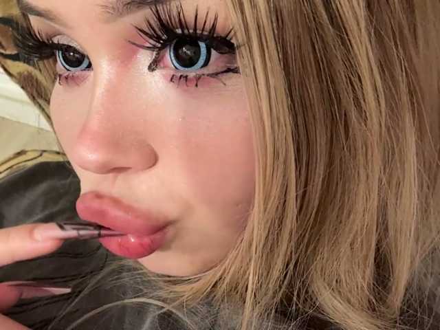 miacusy live cam on BongaCams
