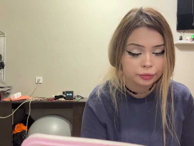 miacusy live cam preview