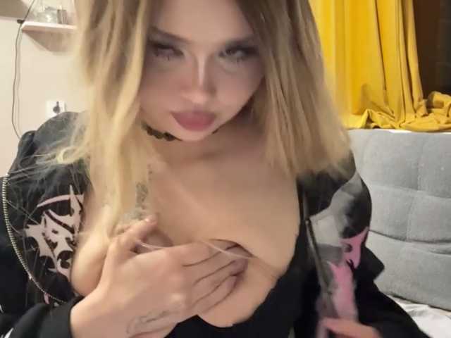 miacusy live cam on BongaCams