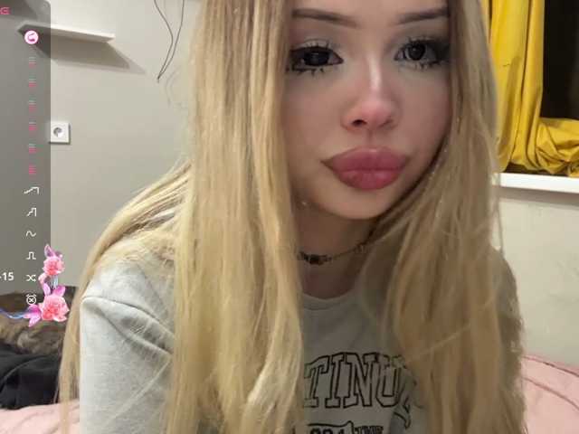 miacusy live cam on BongaCams