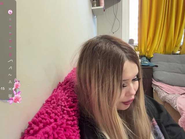 miacusy live cam preview