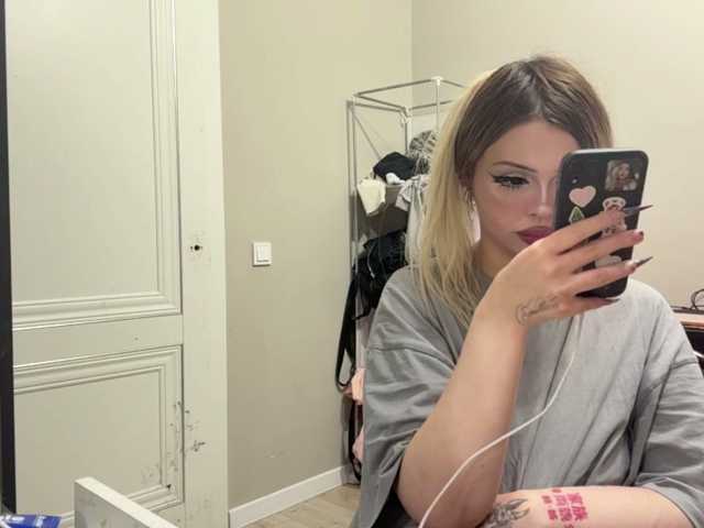 miacusy live cam on BongaCams
