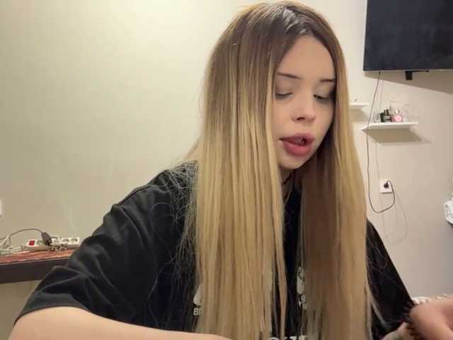 miacusy live cam on BongaCams