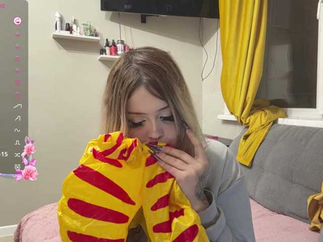 miacusy live cam on BongaCams