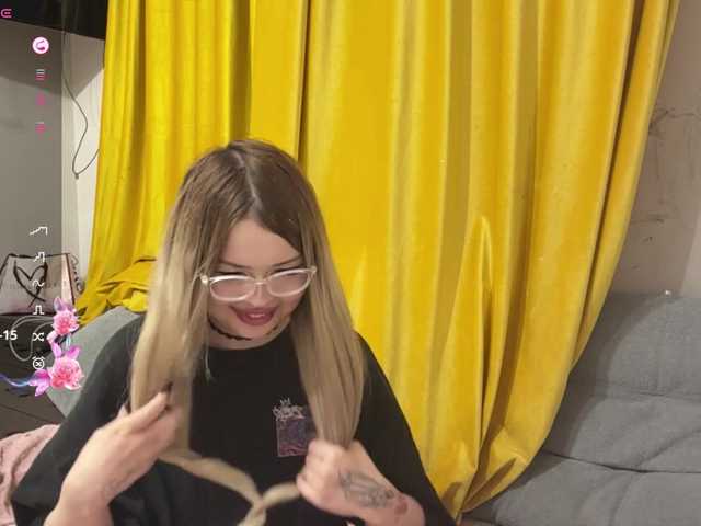 miacusy live cam on BongaCams