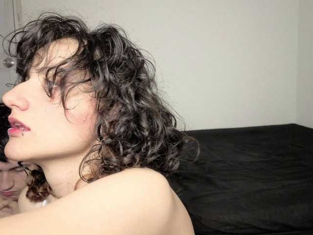 mai-duvan live cam on BongaCams