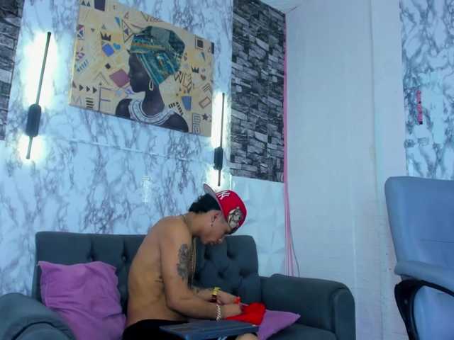 DamianLux live cam
