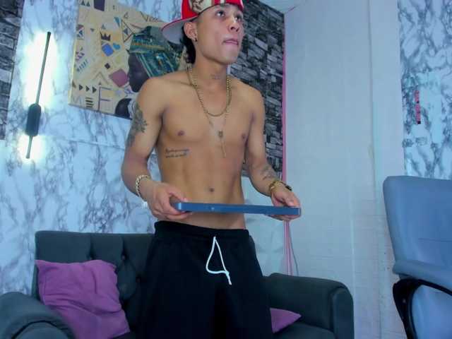 DamianLux live cam