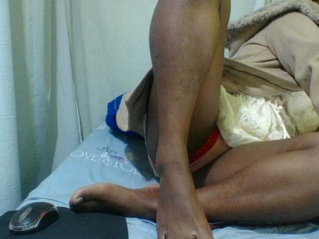 AZURAHRK live cam preview