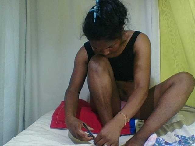 OLYGAH live cam on BongaCams