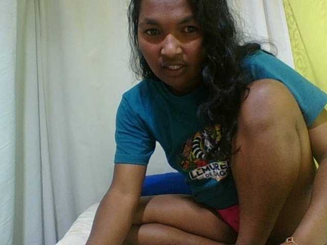 OLYGAH, en directo ahora en BongaCams