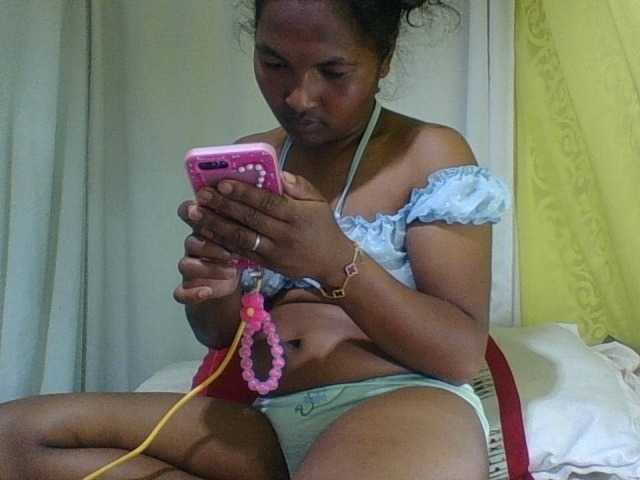 OLYGAH live cam on BongaCams