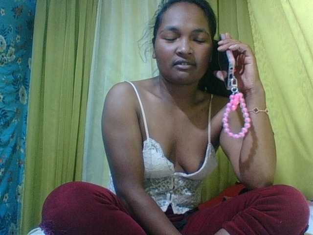 AZURAHRK live cam on BongaCams