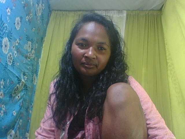 OLYGAH — live female cam