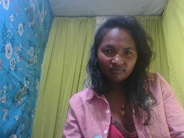 OLYGAH — live female cam