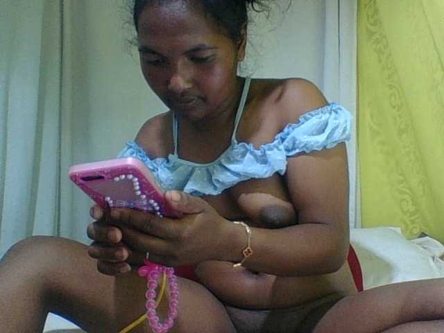 OLYGAH live cam on BongaCams