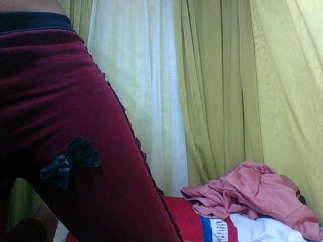 AZURAHRK live cam on BongaCams