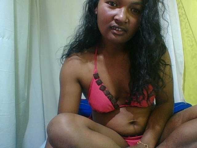 OLYGAH, en directo ahora en BongaCams