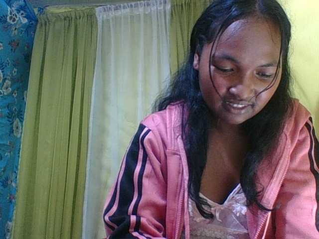 AZURAHRK live cam on BongaCams
