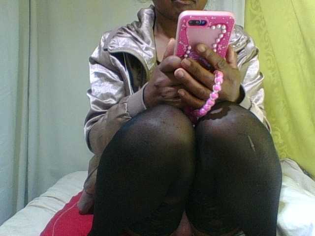 OLYGAH live cam on BongaCams