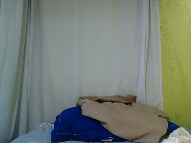 AZURAHRK live cam preview