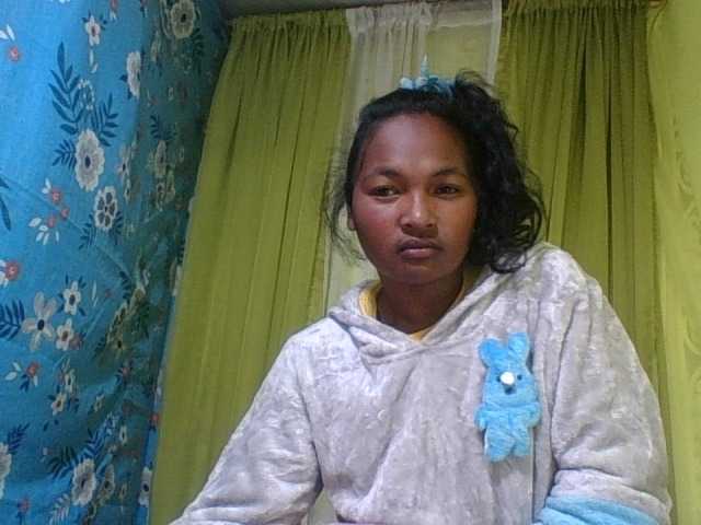 OLYGAH — live female cam