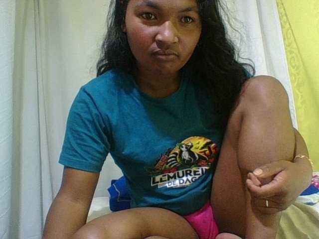 OLYGAH, en directo ahora en BongaCams